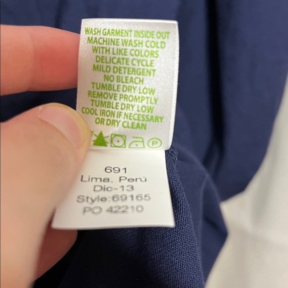 NWT Lilly Pulitzer Braylen Top Pleated Tunic Blouse True Navy Medium - Picture 6 of 8